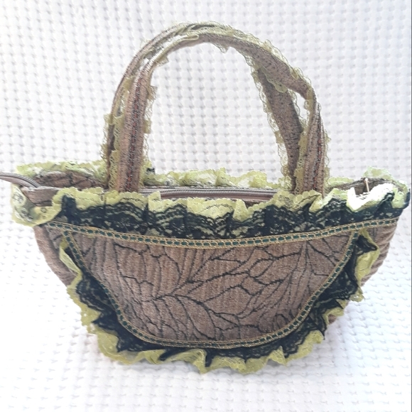 Whimsical Coquette Floral Ruffle Tapestry Bag - Teardrop Shape Bag - Picture 12 of 13